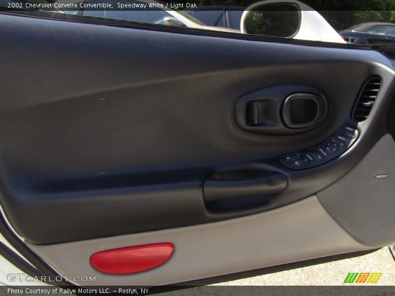 Speedway White / Light Oak 2002 Chevrolet Corvette Convertible