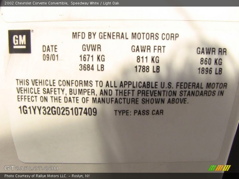 Speedway White / Light Oak 2002 Chevrolet Corvette Convertible