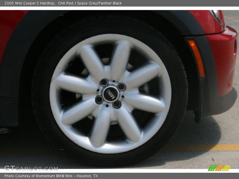 Chili Red / Space Grey/Panther Black 2005 Mini Cooper S Hardtop