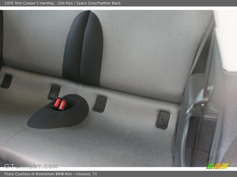 Chili Red / Space Grey/Panther Black 2005 Mini Cooper S Hardtop