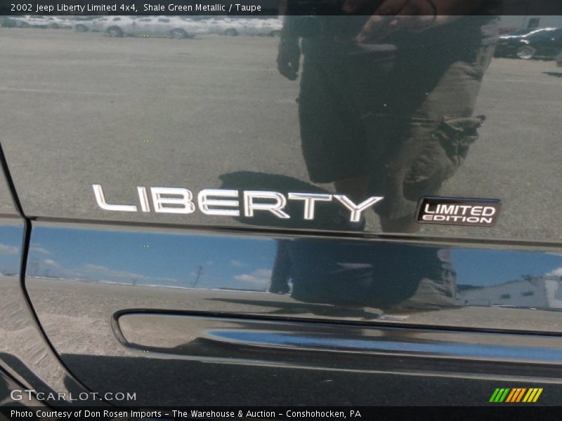 Shale Green Metallic / Taupe 2002 Jeep Liberty Limited 4x4