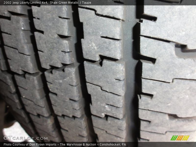 Shale Green Metallic / Taupe 2002 Jeep Liberty Limited 4x4