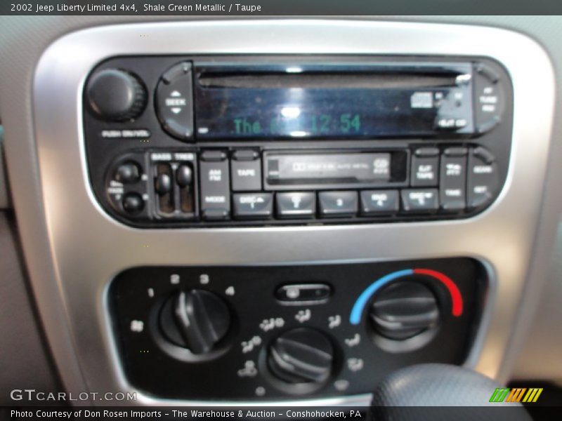 Shale Green Metallic / Taupe 2002 Jeep Liberty Limited 4x4