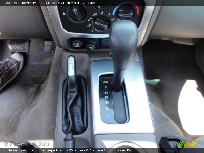 Shale Green Metallic / Taupe 2002 Jeep Liberty Limited 4x4