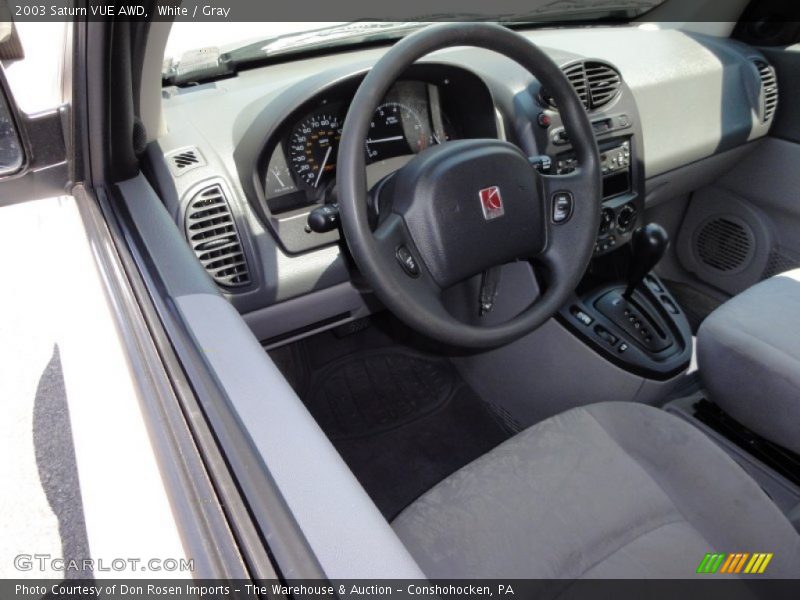 White / Gray 2003 Saturn VUE AWD
