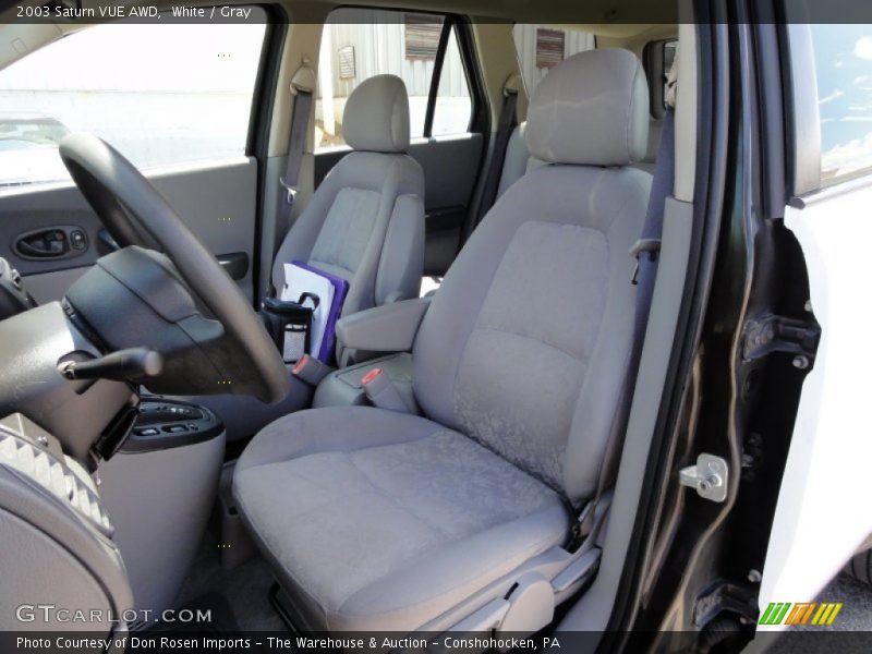 White / Gray 2003 Saturn VUE AWD