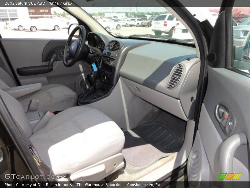 White / Gray 2003 Saturn VUE AWD