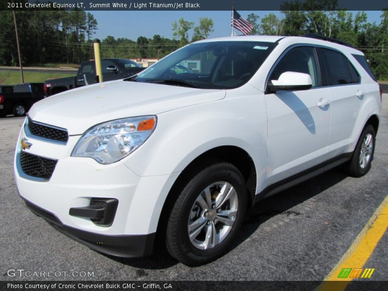 Summit White / Light Titanium/Jet Black 2011 Chevrolet Equinox LT