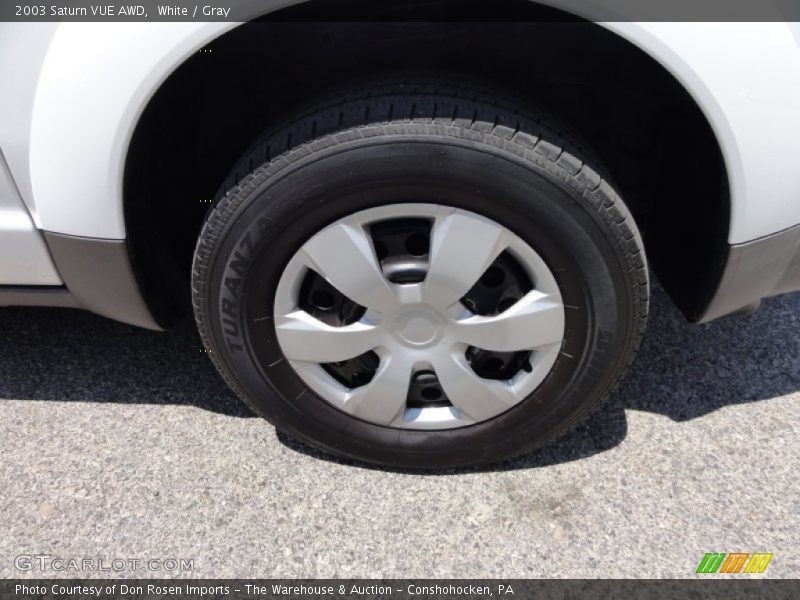 White / Gray 2003 Saturn VUE AWD