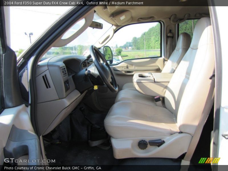 Oxford White / Medium Parchment 2004 Ford F350 Super Duty FX4 Crew Cab 4x4