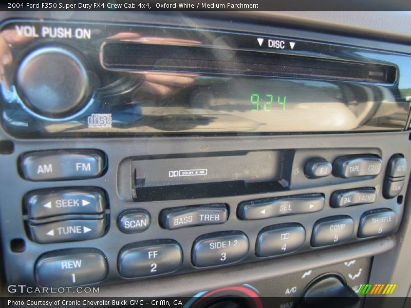 Oxford White / Medium Parchment 2004 Ford F350 Super Duty FX4 Crew Cab 4x4
