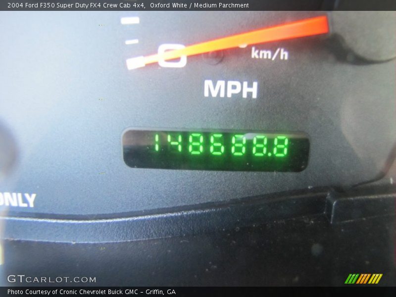 Oxford White / Medium Parchment 2004 Ford F350 Super Duty FX4 Crew Cab 4x4
