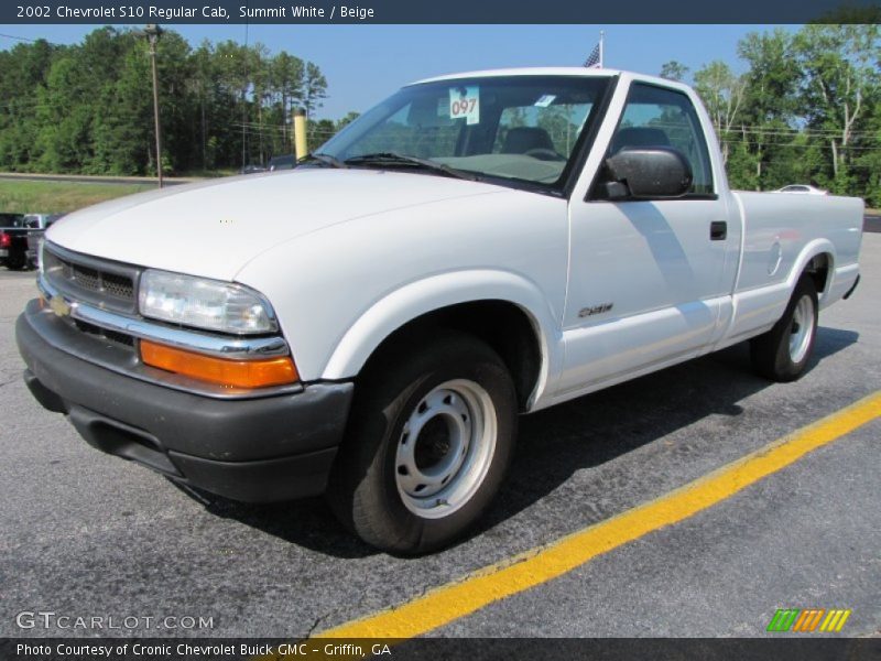 Front 3/4 View of 2002 S10 Regular Cab