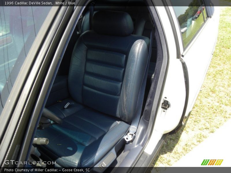 White / Blue 1996 Cadillac DeVille Sedan