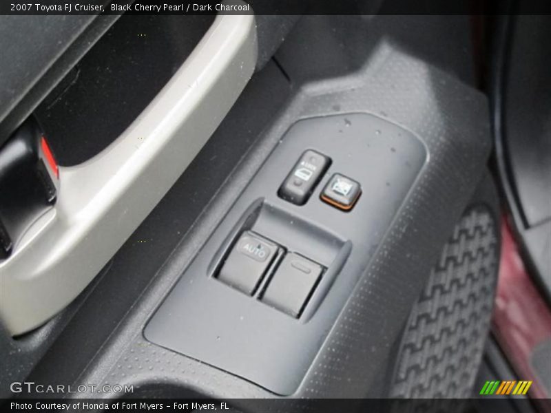 Black Cherry Pearl / Dark Charcoal 2007 Toyota FJ Cruiser