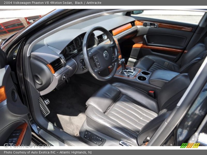  2004 Phaeton V8 4Motion Sedan Anthracite Interior