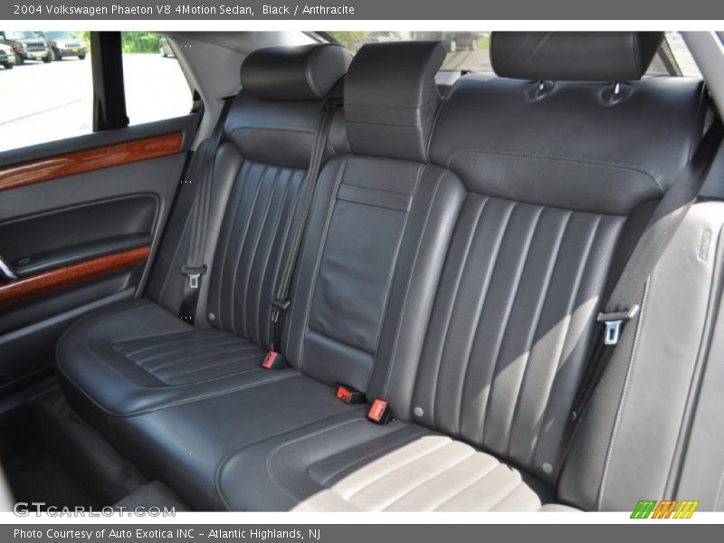  2004 Phaeton V8 4Motion Sedan Anthracite Interior