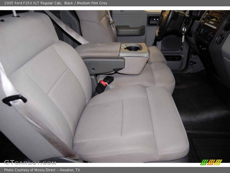 Black / Medium Flint Grey 2005 Ford F150 XLT Regular Cab