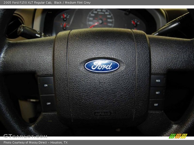 Black / Medium Flint Grey 2005 Ford F150 XLT Regular Cab