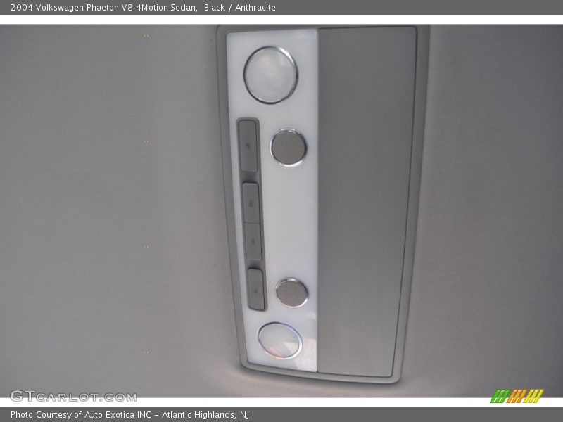 Black / Anthracite 2004 Volkswagen Phaeton V8 4Motion Sedan