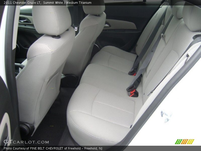 Summit White / Medium Titanium 2011 Chevrolet Cruze LT