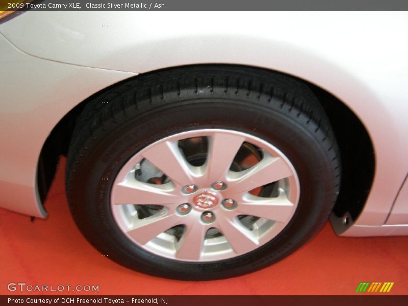 Classic Silver Metallic / Ash 2009 Toyota Camry XLE
