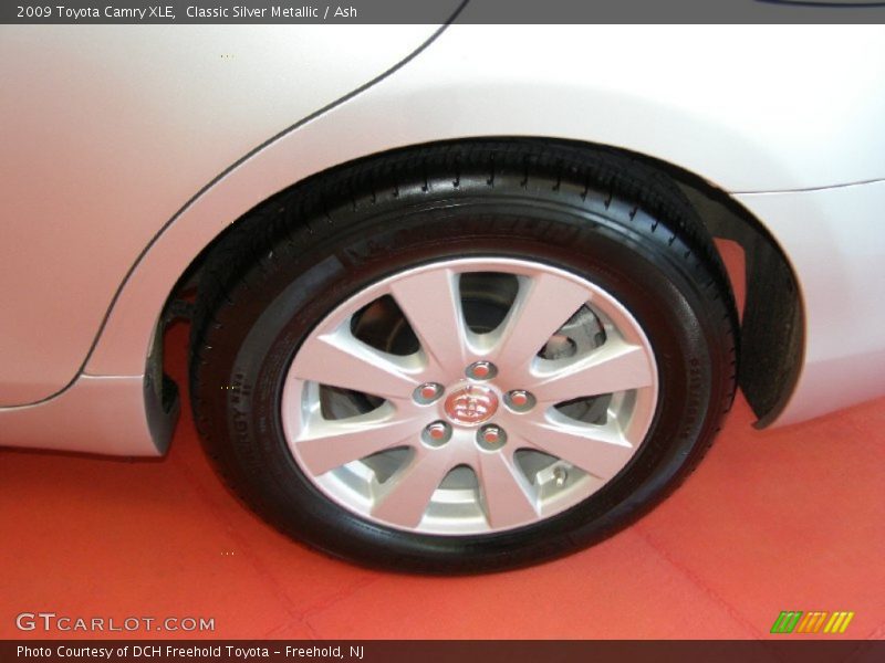 Classic Silver Metallic / Ash 2009 Toyota Camry XLE