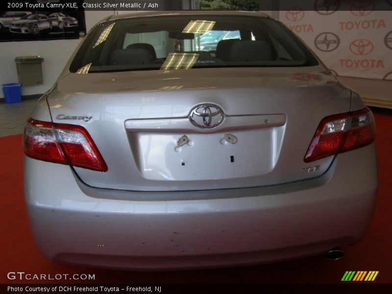 Classic Silver Metallic / Ash 2009 Toyota Camry XLE