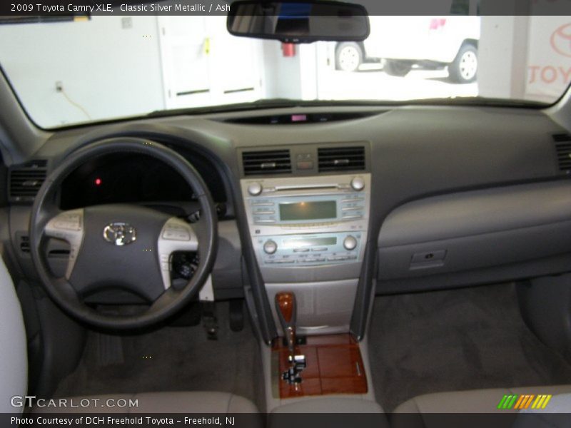 Classic Silver Metallic / Ash 2009 Toyota Camry XLE