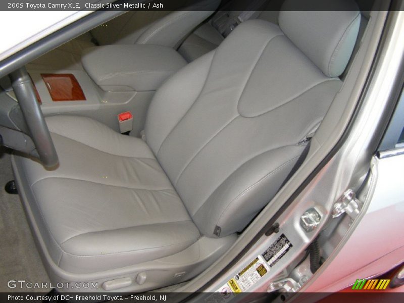 Classic Silver Metallic / Ash 2009 Toyota Camry XLE
