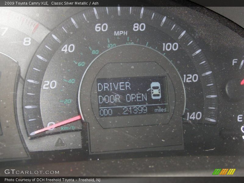 Classic Silver Metallic / Ash 2009 Toyota Camry XLE