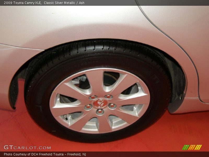 Classic Silver Metallic / Ash 2009 Toyota Camry XLE