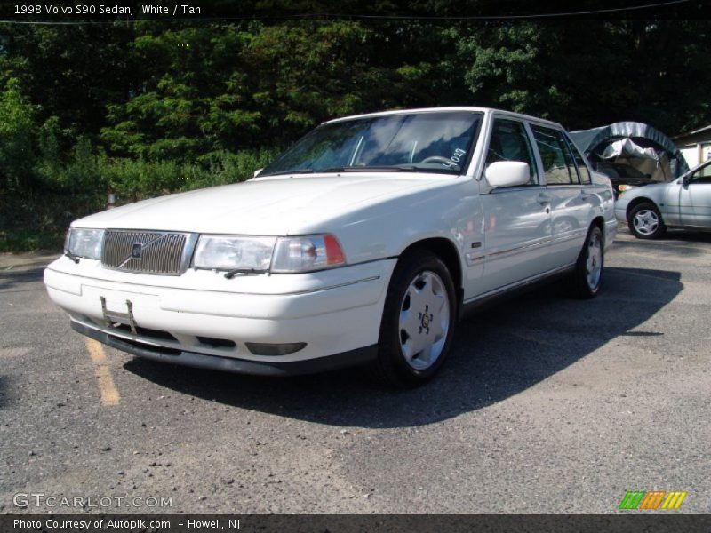 White / Tan 1998 Volvo S90 Sedan