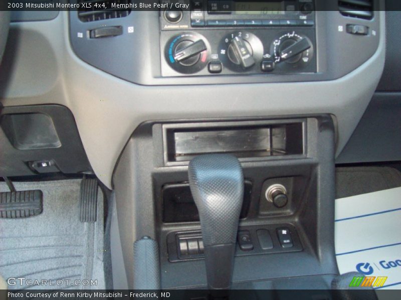 Memphis Blue Pearl / Gray 2003 Mitsubishi Montero XLS 4x4
