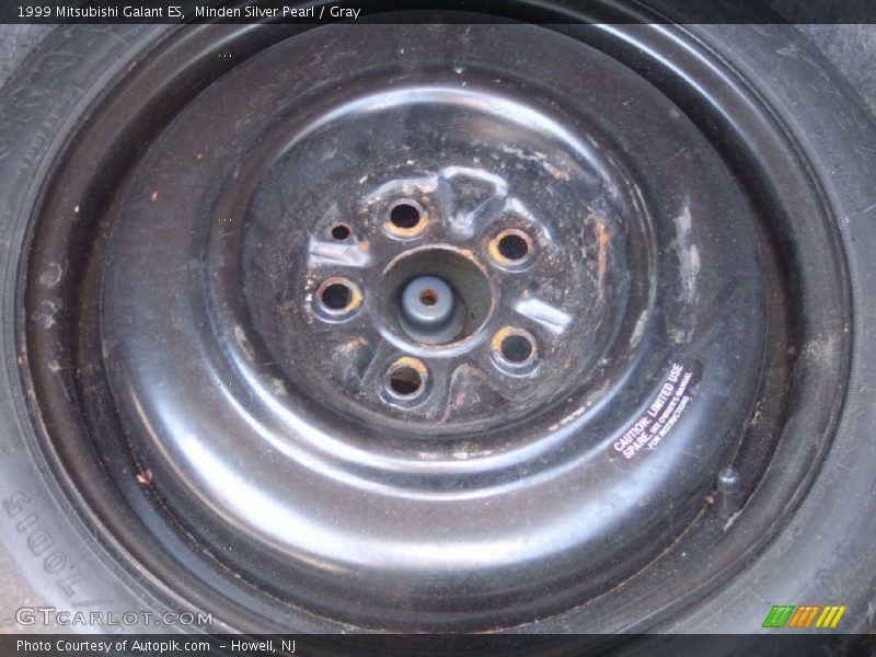 Minden Silver Pearl / Gray 1999 Mitsubishi Galant ES