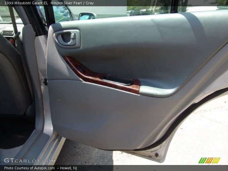 Minden Silver Pearl / Gray 1999 Mitsubishi Galant ES
