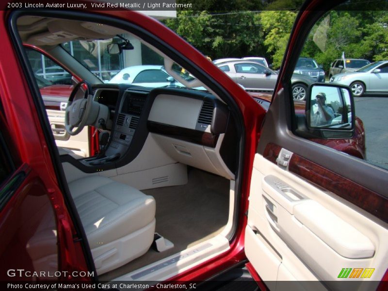 Vivid Red Metallic / Light Parchment 2003 Lincoln Aviator Luxury