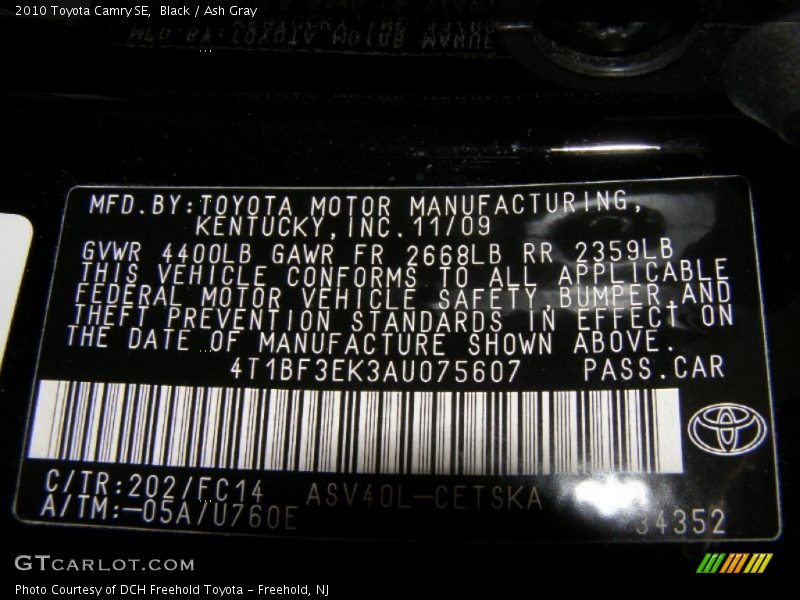 Black / Ash Gray 2010 Toyota Camry SE