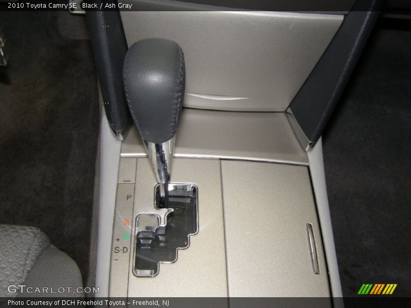 Black / Ash Gray 2010 Toyota Camry SE
