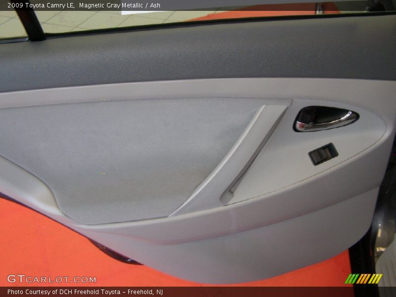 Magnetic Gray Metallic / Ash 2009 Toyota Camry LE
