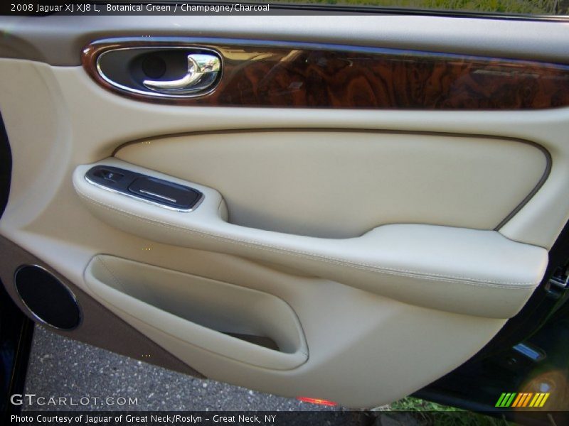 Botanical Green / Champagne/Charcoal 2008 Jaguar XJ XJ8 L