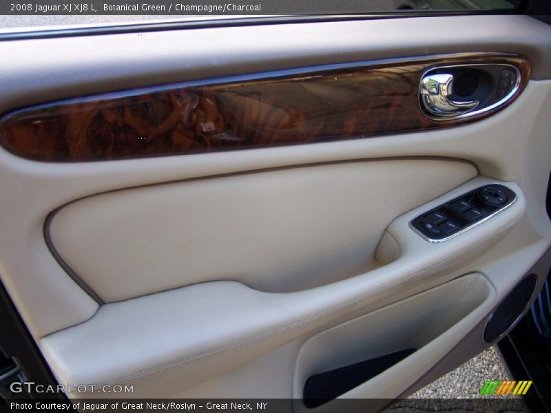 Botanical Green / Champagne/Charcoal 2008 Jaguar XJ XJ8 L