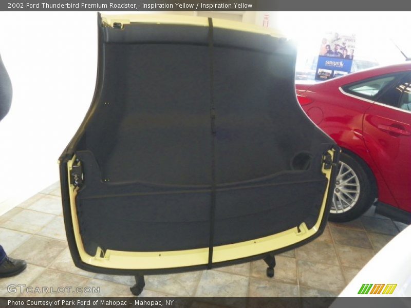 Inspiration Yellow / Inspiration Yellow 2002 Ford Thunderbird Premium Roadster