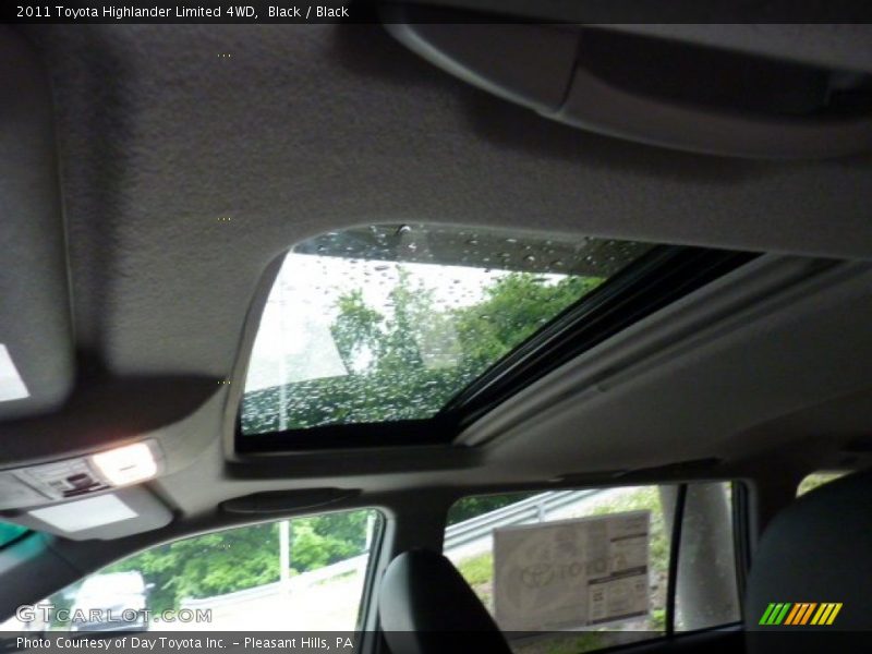 Black / Black 2011 Toyota Highlander Limited 4WD