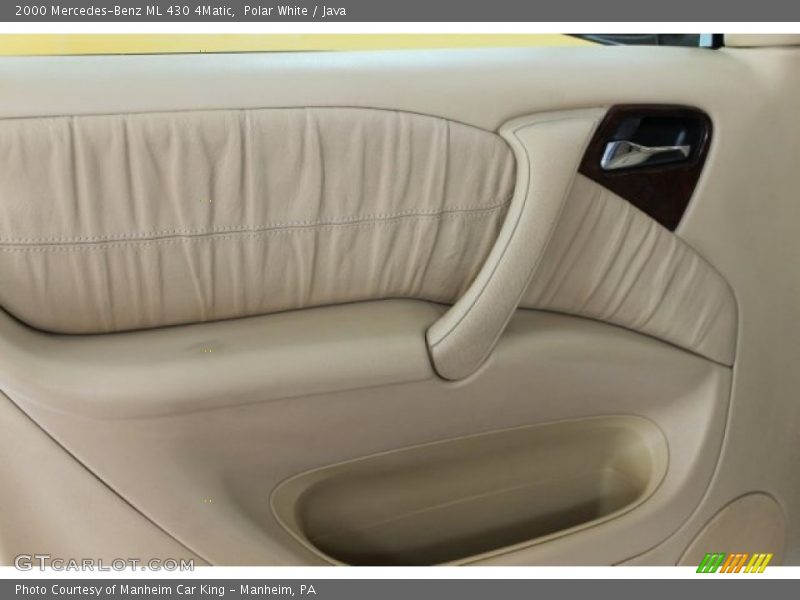 Polar White / Java 2000 Mercedes-Benz ML 430 4Matic