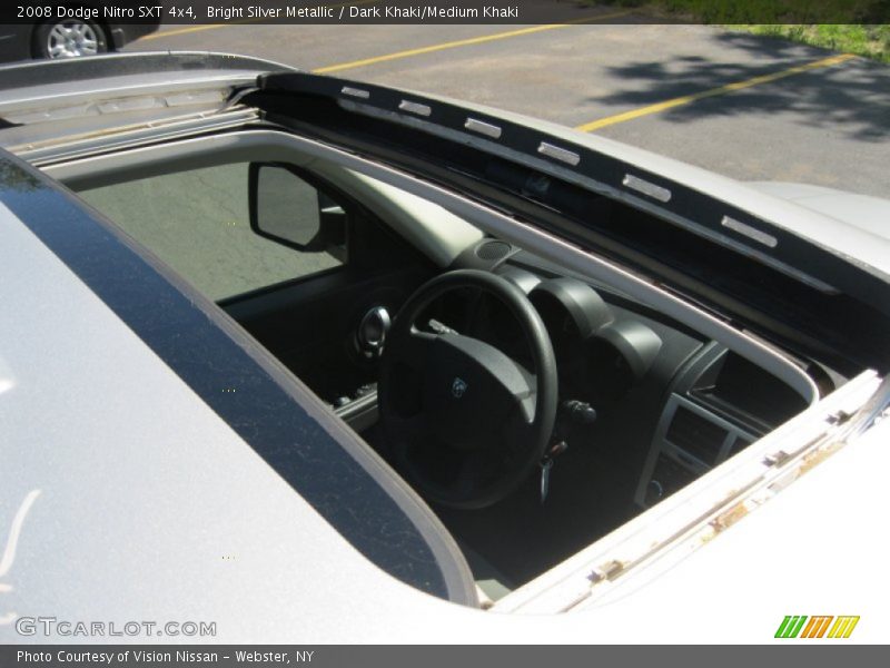 Bright Silver Metallic / Dark Khaki/Medium Khaki 2008 Dodge Nitro SXT 4x4