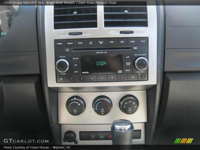 Bright Silver Metallic / Dark Khaki/Medium Khaki 2008 Dodge Nitro SXT 4x4