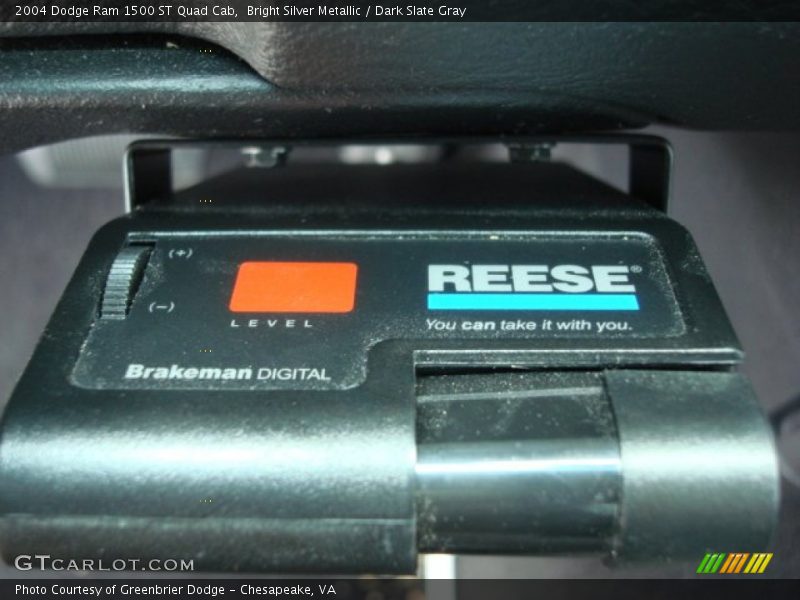 Bright Silver Metallic / Dark Slate Gray 2004 Dodge Ram 1500 ST Quad Cab
