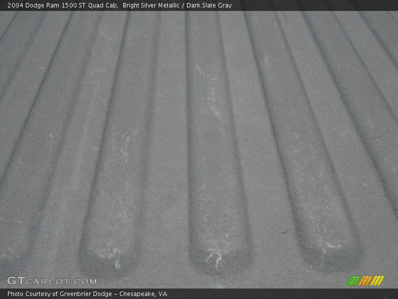 Bright Silver Metallic / Dark Slate Gray 2004 Dodge Ram 1500 ST Quad Cab