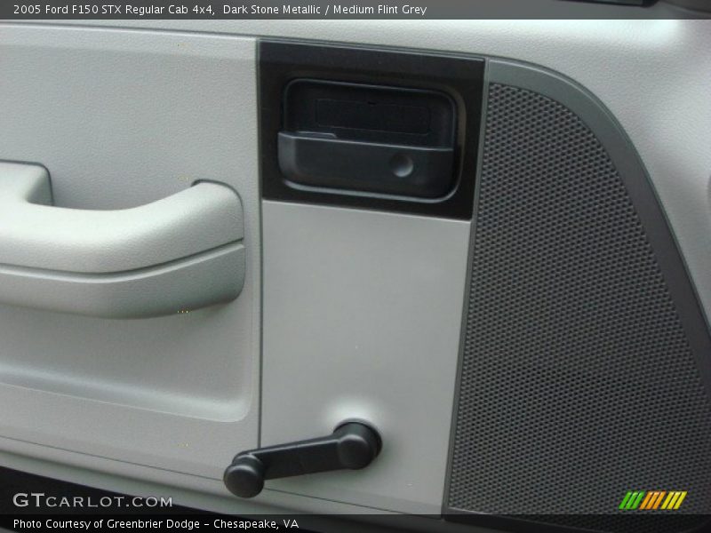 Dark Stone Metallic / Medium Flint Grey 2005 Ford F150 STX Regular Cab 4x4